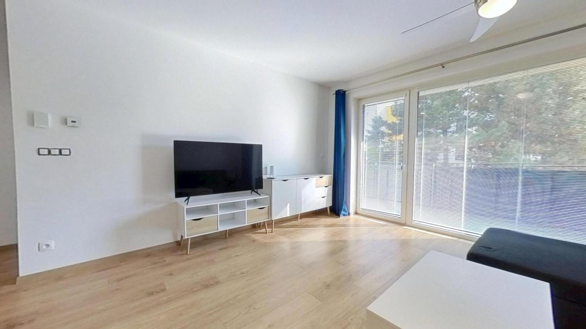 Air-Conditioned 2 Room Apartment, With Terrace, Rovinka 203 Exteriör bild