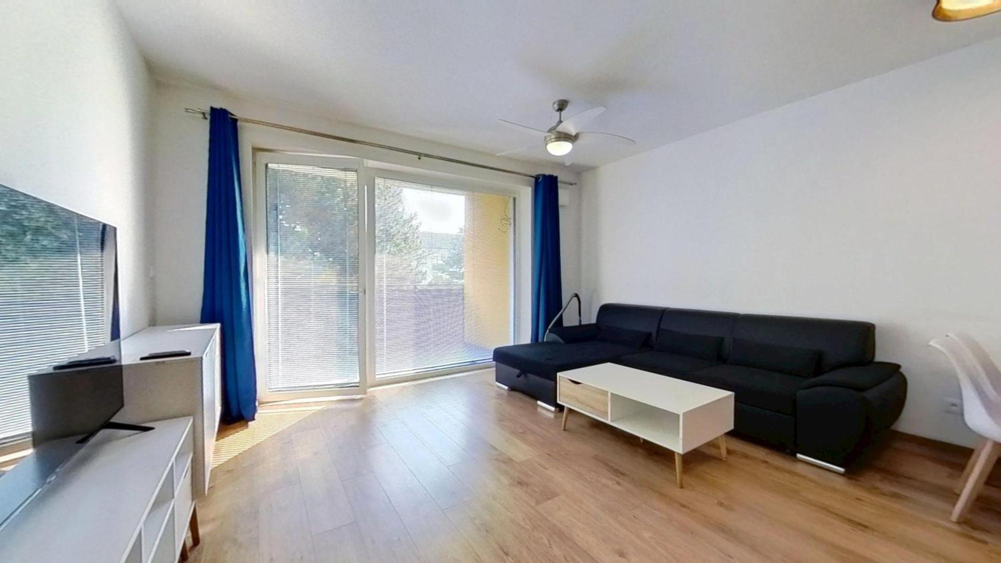 Air-Conditioned 2 Room Apartment, With Terrace, Rovinka 203 Exteriör bild
