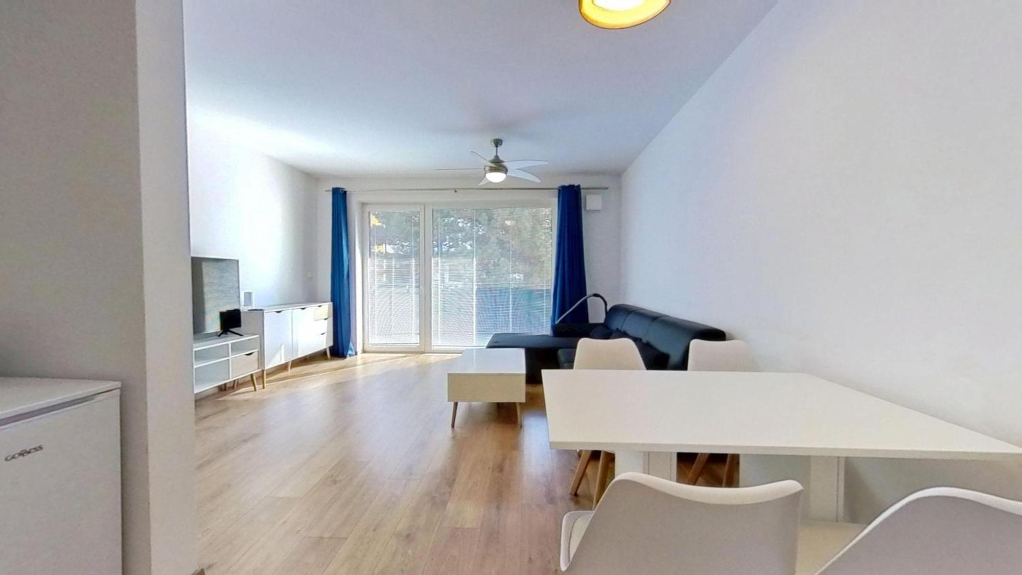 Air-Conditioned 2 Room Apartment, With Terrace, Rovinka 203 Exteriör bild